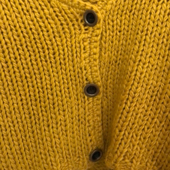 Cropped sweater - Picture 2 of 2